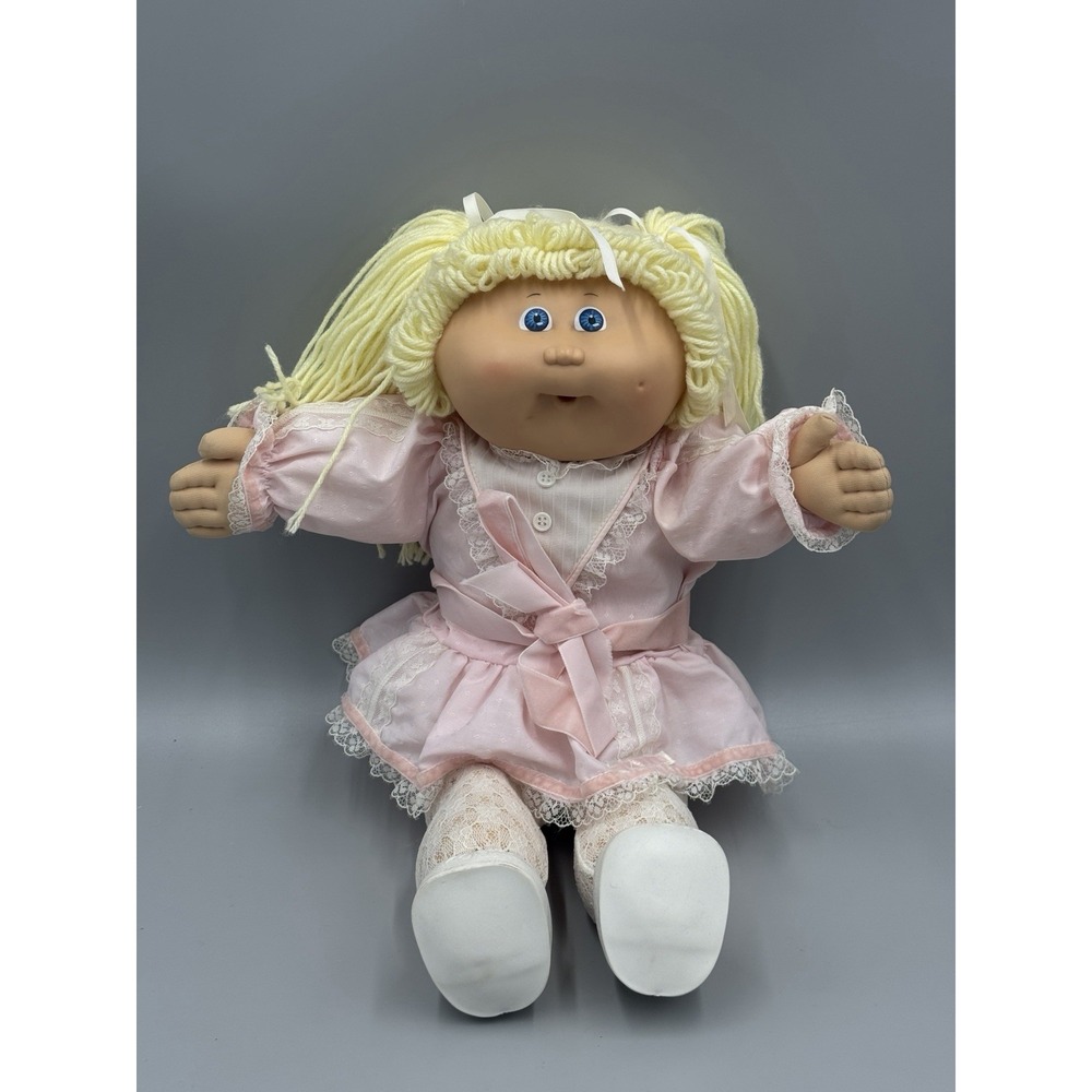 Vintage Cabbage Kids Patch Blonde Hair Blue Eyes Pigtails Open Mouth Dimple